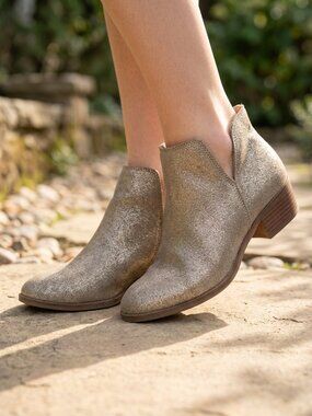 Splendid Hamptyn Gold Sparkle Ankle Boots 7M